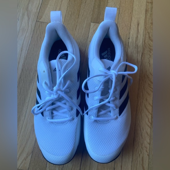 Like New Mens Addidas White Black Sneaker Shoes 9.5 - Picture 2 of 6